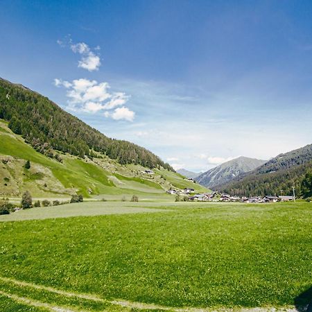 Nedererhof - Zimmer Edelweiss Mit Gemeinschaftskueche Schmirn Luaran gambar